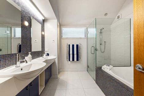 Photo of property in 60 Glenstrae Road, Redcliffs, Christchurch, 8081