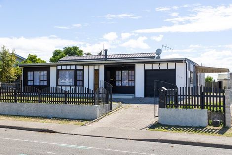 Photo of property in 230 Flaxmere Avenue, Flaxmere, Hastings, 4120