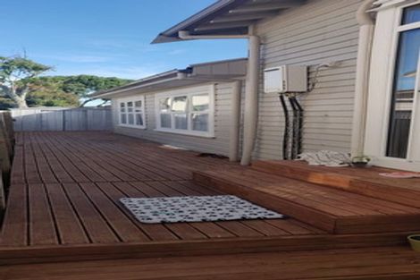 Photo of property in 118a Hutchinson Avenue, New Lynn, Auckland, 0600