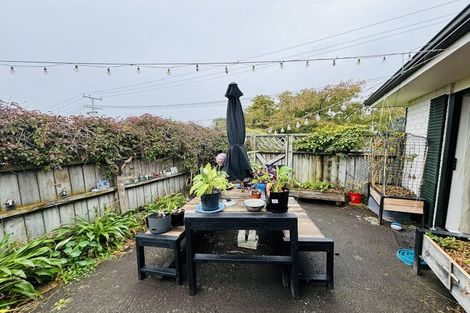 Photo of property in 20a Hira Street, Waikanae, 5036