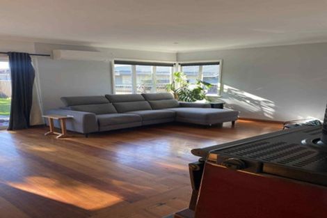 Photo of property in 25 Liverpool Street, Takaro, Palmerston North, 4412