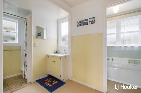 Photo of property in 1 Hinemoa Road, Waihi Beach, 3611