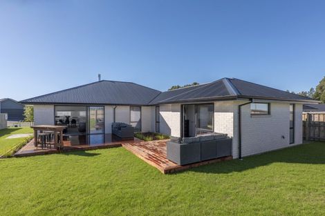 Photo of property in 3 Bob Reid Crescent, Darfield, 7571