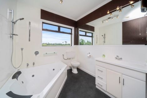 Photo of property in 303 Lepper Road, Egmont Village, Inglewood, 4386