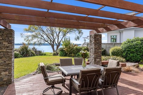 Photo of property in 52 Gemini Place, Kawaha Point, Rotorua, 3010