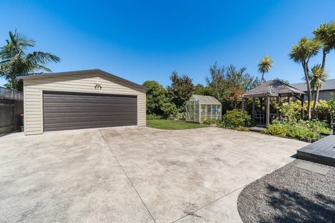 Photo of property in 360 Featherston Street, Palmerston North, 4414