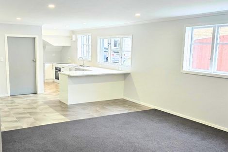 Photo of property in 70 Clevedon Road, Papakura, 2110