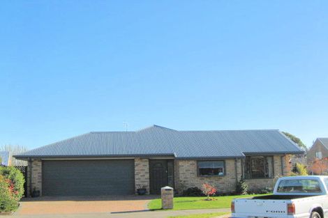 Photo of property in 16 Riegler Place, Belfast, Christchurch, 8051