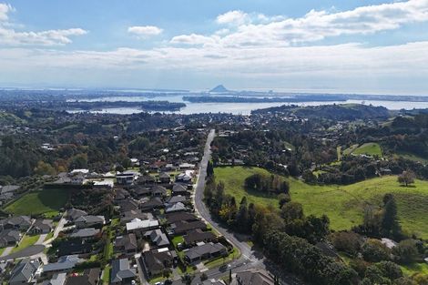 Photo of property in 2 Ballintoy Park Drive, Welcome Bay, Tauranga, 3175