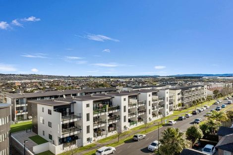 Photo of property in 17/11 Carlos Drive, Flat Bush, Auckland, 2016