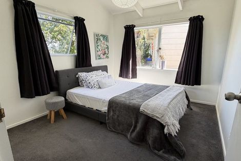 Photo of property in 2 Hanui Place, Massey, Auckland, 0614