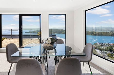 Photo of property in 25u2 Thane Road, Roseneath, Wellington, 6011