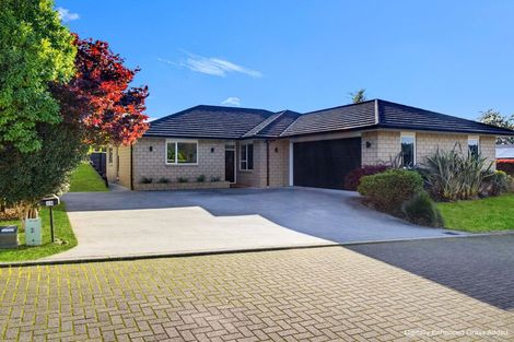 Photo of property in 28 Baxendale Drive, Matipo Heights, Rotorua, 3015