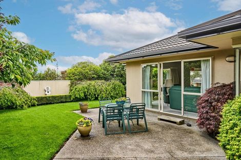 Photo of property in 98 Samwell Drive, Whitby, Porirua, 5024