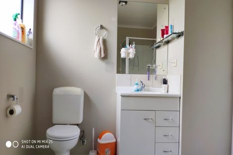 Photo of property in 16 Misty Valley Drive, Henderson, Auckland, 0612