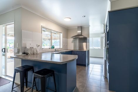 Photo of property in 54 Highfields Terrace, Henderson, Auckland, 0612