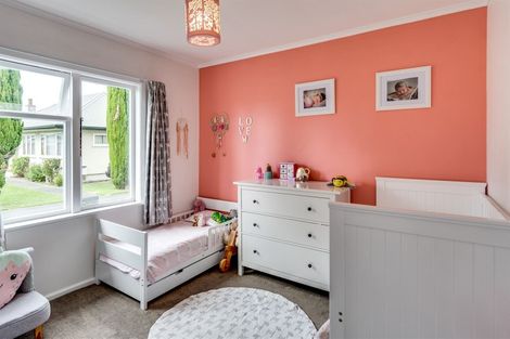 Photo of property in 12 Chester Street, Taradale, Napier, 4112