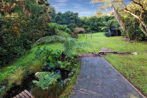 Photo of property in 199 Scenic Drive, Titirangi, Auckland, 0604