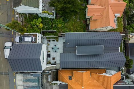 Photo of property in 6 Wilkinson Street, Oriental Bay, Wellington, 6011