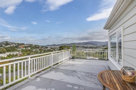 Photo of property in 43 Nevay Road, Miramar, Wellington, 6022