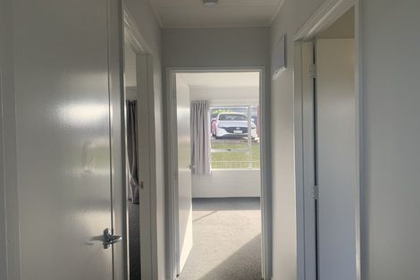 Photo of property in 9 Alston Avenue, Kelston, Auckland, 0602