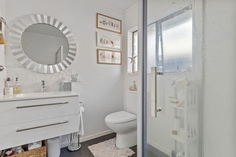 Photo of property in 403 Harbour View Road, Whangamata, 3620