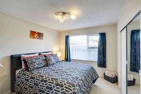 Photo of property in 24 Kent Terrace, Taradale, Napier, 4112