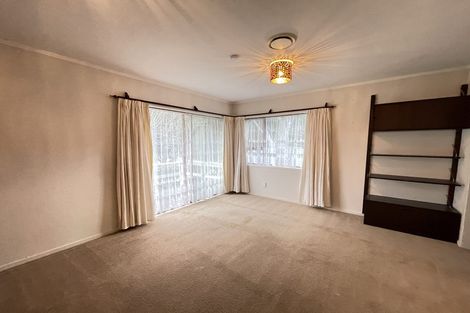 Photo of property in 9 Sirius Place, Botany Downs, Auckland, 2010