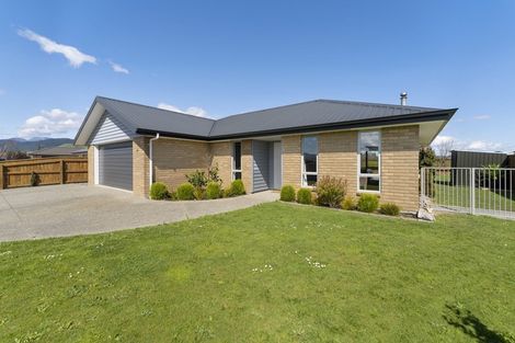 Photo of property in 14 Mary Newton Place, Brightwater, 7022