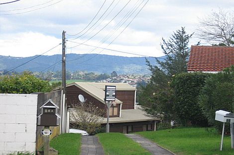 Photo of property in 86 Waimumu Road, Massey, Auckland, 0614