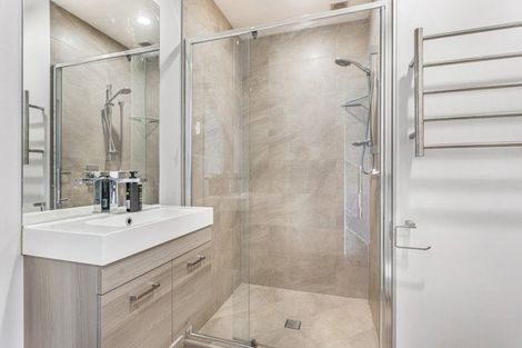 Photo of property in 40 Memorial Park Lane, Hobsonville, Auckland, 0618