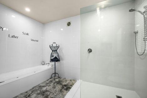 Photo of property in 67 Kittiwake Drive, Schnapper Rock, Auckland, 0632