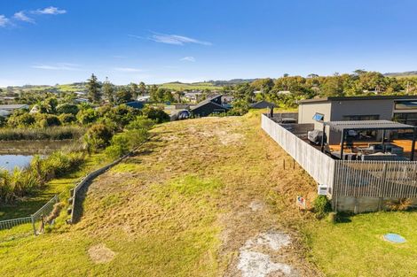 Photo of property in 68 Weka Street, Mangawhai, 0505