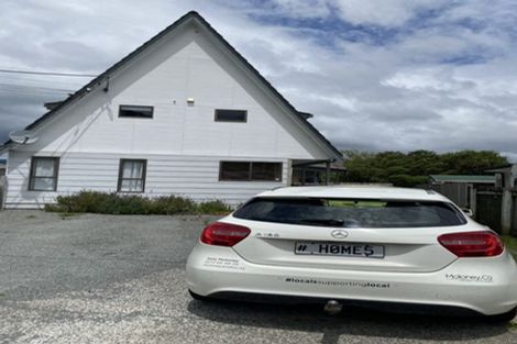 Photo of property in 74f1- Gillespies Road, Birchville, Upper Hutt, 5018