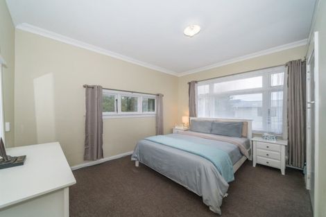 Photo of property in 20 Milson Line, Roslyn, Palmerston North, 4414