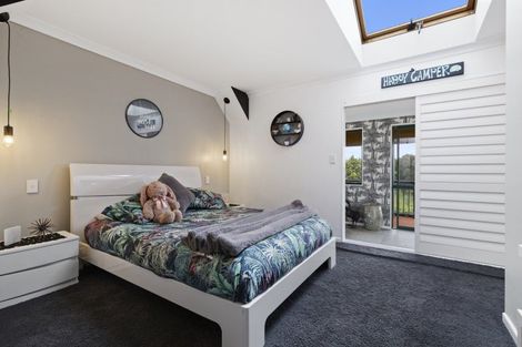 Photo of property in 307c Maxted Road, Bombay, Drury, 2579