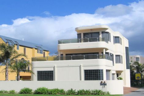Photo of property in 60 Maunganui Road, Mount Maunganui, 3116