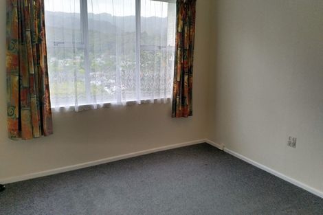Photo of property in 7a Lincoln Grove, Wainuiomata, Lower Hutt, 5014