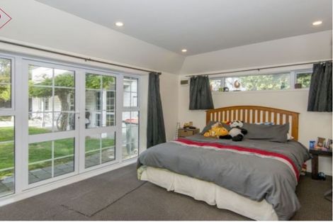 Photo of property in 244 Memorial Avenue, Burnside, Christchurch, 8053