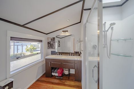 Photo of property in 24 Melville Street, Waipawa, 4210