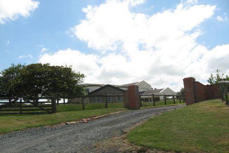 Photo of property in 64 Bryant Road, Karaka, Papakura, 2580