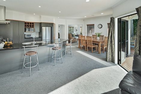 Photo of property in 37 Fairview Place, Havelock North, 4130