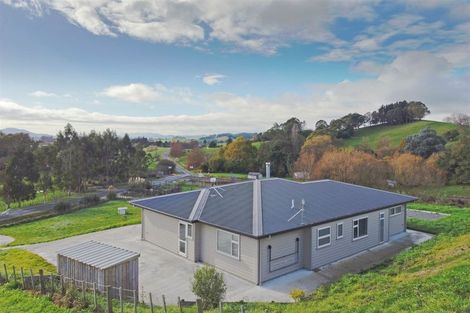 Photo of property in 100 Racecourse Road, Waipawa, 4210