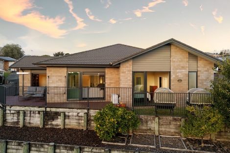 Photo of property in 22 Pointon Glade, Grandview Heights, Hamilton, 3200