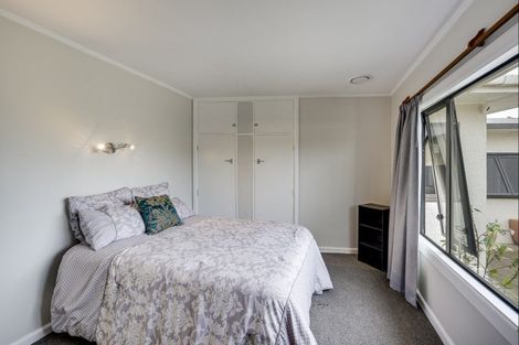Photo of property in 13 Howard Road, Taradale, Napier, 4112