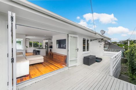 Photo of property in 10 Zealandia Road, Manly, Whangaparaoa, 0930