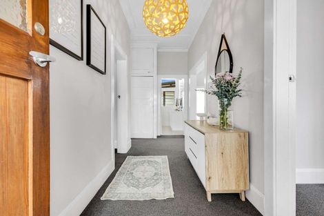 Photo of property in 800 Victoria Street, Parkvale, Hastings, 4122