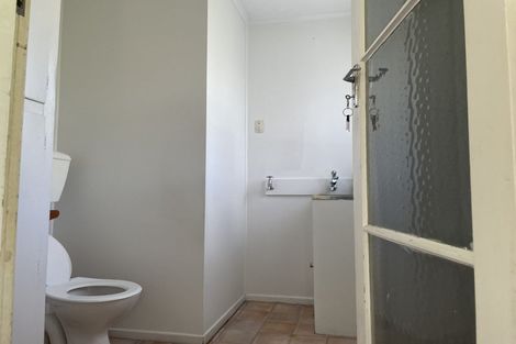 Photo of property in 32 Bruce Road, Glenfield, Auckland, 0629