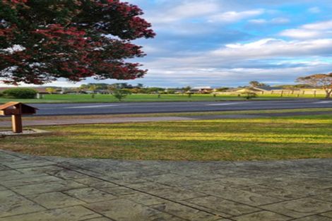 Photo of property in 174 Kilkenny Drive, East Tamaki Heights, Auckland, 2016