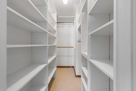 Photo of property in 26 Baring Terrace, Strandon, New Plymouth, 4312